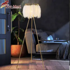 Đèn ngủ cây đứng sang trọng thiết kế lông đà điểu ML1008