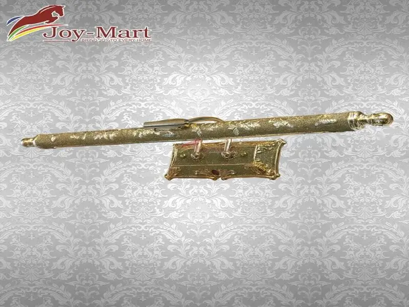 Khi lựa chọn đèn soi tranh cổ điển, bạn cần cân nhắc một vài yếu tố liên quan